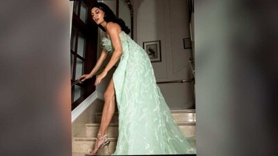 If you're attending a friend's cocktail party, Jacqueline's outfit is an excellent choice that you can take inspiration from. To achieve a similar stunning look, you can pair a similar green-hued gown with eye-catching statement earrings and chic heels. (Instagram/@jacquelinef143) If you're attending a friend's cocktail party, Jacqueline's outfit is an excellent choice that you can take inspiration from. To achieve a similar stunning look, you can pair a similar green-hued gown with eye-catching statement earrings and chic heels. (Instagram/@jacquelinef143)