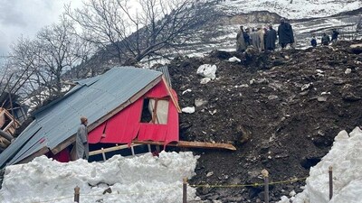 A damaged house in Ganderbal district. (Waseem Andrabi/HT Photo)