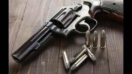 A member of the Puneet Bains’ gang was held with pistol in Ludhiana. (HT File)
