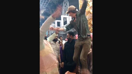 The image shows the Belgian man dancing with guests at an Indian wedding. (Instagram/@ed.people)