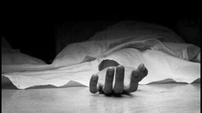 Woman dies after falling from fifth floor, family alleges murder Woman dies after falling from fifth floor, family alleges murder