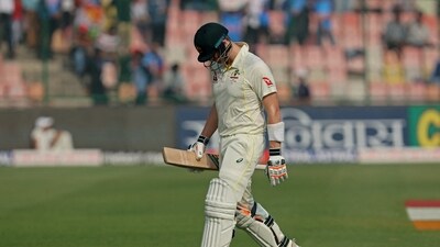 Cricket - Second Test - India v Australia - Arun Jaitley Stadium, New Delhi, India - February 19, 2023 Australia's Steve Smith walks after losing his wicket REUTERS/Anushree Fadnavis (REUTERS)