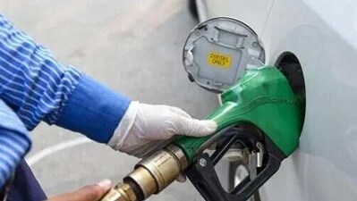 In Mumbai, petrol is being sold at ₹106.31 while diesel is at ₹94.27 per litre. (File/representative) In Mumbai, petrol is being sold at ₹106.31 while diesel is at ₹94.27 per litre. (File/representative)