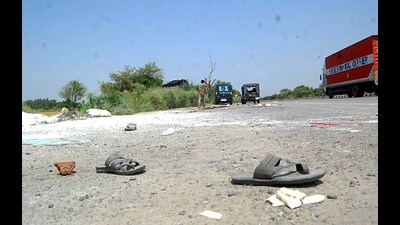 The incident occurred on Tuesday at around 12:30 pm near the Phalake Mala area on Pune-Ahmednagar road. (REPRESENTATIVE PIC)