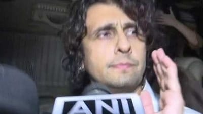 Sonu Nigam talked to reporters after the incident. (ANI) Sonu Nigam talked to reporters after the incident. (ANI)