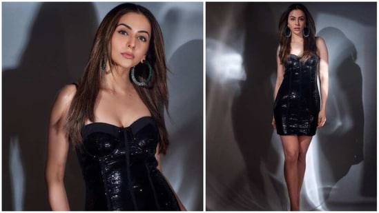 A little black dress can never go out of fashion. You can style it your own unique way and grab eyeballs in a room filled with fashion enthusiasts. The gorgeous Rakul Preet leveled up her bling game and stepped up rocking the party look in a strapless black shimmery dress paired with stilettoes.&nbsp;(Instagram/@rakulpreet)
