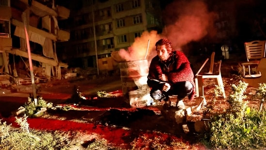 The previous earthquake killed more than 47,000 people and damaged or destroyed hundreds of thousands of homes.(REUTERS)