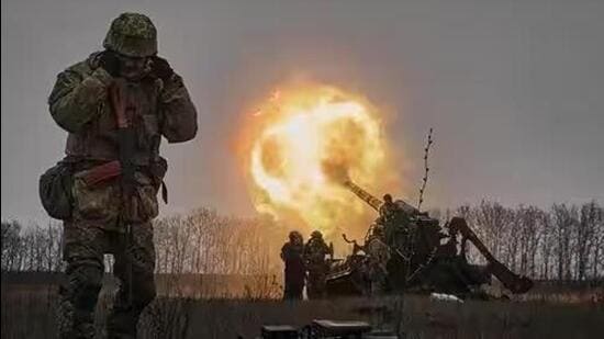 Ukrainian soldiers fire a Pion artillery system at Russian positions in this file image. (AP picture)