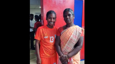 Sandhiya Ranganathan shares wholesome note for mom. (Twitter/@SandhiyaR_7)