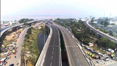 The AIIMS-Digha elevated road in Patna. (HT Photo)