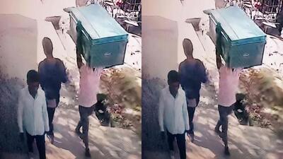 The Patna GRp recovered a CCTV footage from a medicine shop located outside the Lakhisarai railway station in which a man was seen carrying a steel container on his head. (Sourced) The Patna GRp recovered a CCTV footage from a medicine shop located outside the Lakhisarai railway station in which a man was seen carrying a steel container on his head. (Sourced)