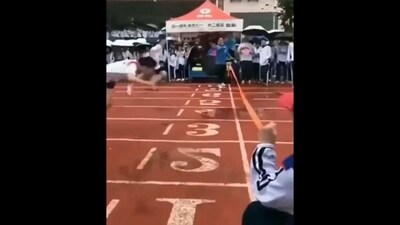 A screengrab of the video shared by Anand Mahindra. (Twitter/@anandmahindra) A screengrab of the video shared by Anand Mahindra. (Twitter/@anandmahindra)