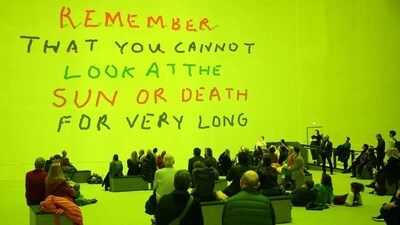 Hockney, who was born in Yorkshire in northern Britain in 1937, established himself as a major figure in the pop art movement, particularly after his 1967 "A Bigger Splash", capturing the moment after someone has dived into a swimming pool. "I am a person who likes to draw... I like looking at things," says Hockney during the show. (Daniel Leal / AFP) Hockney, who was born in Yorkshire in northern Britain in 1937, established himself as a major figure in the pop art movement, particularly after his 1967 "A Bigger Splash", capturing the moment after someone has dived into a swimming pool. "I am a person who likes to draw... I like looking at things," says Hockney during the show. (Daniel Leal / AFP)