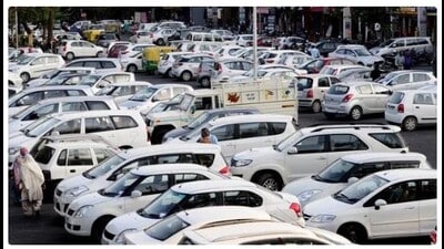 A team of Chandigarh Smart City Limited (CSCL) elaborated the plan to introduce FASTag-enabled parking management system at the 89 parking lots in Chandigarh. (HT File Photo)