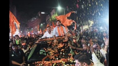 Aaditya Thackeray took part in a rally for Kasba Peth assembly constituency on Thursday. (HT PHOTO)