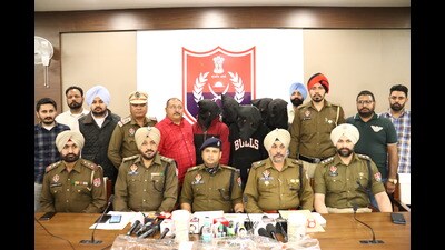 Five persons have been arrested by the Patiala police on Tuesday in a case of loot at a gas agency in Nabha on February 16. (HT Photo)