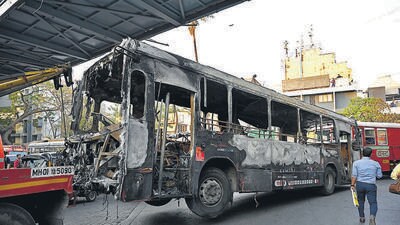 Mumbai, India - February 23, 2023: The AC BEST bus which was gutted in blaze on Wednesday being towed away. The BEST withdrew more than 400 CNG buses of Tata Motors after the incident, at Andheri, in Mumbai, India, on Thursday, February 23, 2023. (Photo by Vijay Bate/HT Photo) (HT PHOTO) Mumbai, India - February 23, 2023: The AC BEST bus which was gutted in blaze on Wednesday being towed away. The BEST withdrew more than 400 CNG buses of Tata Motors after the incident, at Andheri, in Mumbai, India, on Thursday, February 23, 2023. (Photo by Vijay Bate/HT Photo) (HT PHOTO)