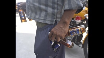 The surveillance teams deployed by the Election Commission of India (ECI) to check malpractices before the bypolls have seized close to  ₹10.53 lakh cash (REPRESENTATIVE IMAGE)
