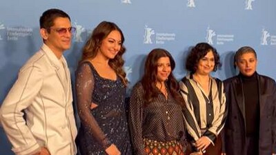 Actors Sonakshi Sinha, and Vijay Varma, filmmakers Zoya Akhtar, and Reema Kagti along with the team of Dahaad. Actors Sonakshi Sinha, and Vijay Varma, filmmakers Zoya Akhtar, and Reema Kagti along with the team of Dahaad.