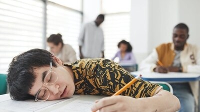 Fatigue: Feeling constantly tired or having low energy levels is one of the most common signs of iron deficiency. This is because your body needs iron to make hemoglobin, which helps to transport oxygen to your body's tissues and organs. If your body doesn't have enough iron, it can't produce enough hemoglobin, which can lead to fatigue. (Pexels)