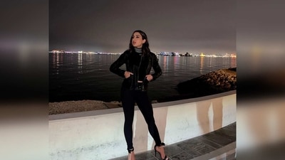 The same post also features a bunch of photos of Sara Ali Khan in an all-black outfit.&nbsp; (Instagram/@saraalikhan95)