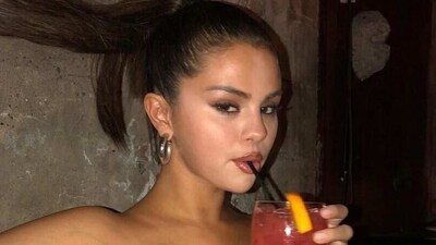 Selena Gomez quits social media handle.