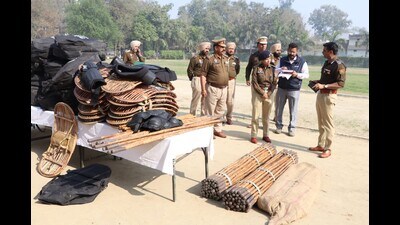 The mock drills involving police personnel to tackle any such untoward incidents was carried out in SBS Nagar, Jalandhar commissionerate, Kapurthala and Jalandhar rural. (HT Photo) The mock drills involving police personnel to tackle any such untoward incidents was carried out in SBS Nagar, Jalandhar commissionerate, Kapurthala and Jalandhar rural. (HT Photo)