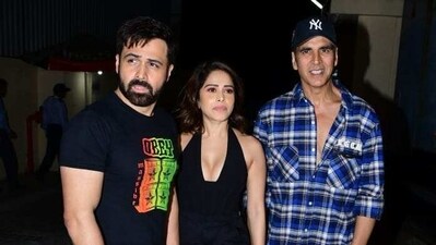 Emraan Hashmi, Nushrratt Bharuccha and Akshay Kumar were spotted at the screening of their upcoming film Selfiee on Thursday. The film released in theatres to mixed reviews on Friday. (Varinder Chawla) Emraan Hashmi, Nushrratt Bharuccha and Akshay Kumar were spotted at the screening of their upcoming film Selfiee on Thursday. The film released in theatres to mixed reviews on Friday. (Varinder Chawla)