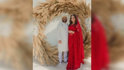 Maanvi Gagroo draped a gorgeous red embroidered saree for her big day. (Instagram/@maanvigagroo) Maanvi Gagroo draped a gorgeous red embroidered saree for her big day. (Instagram/@maanvigagroo)