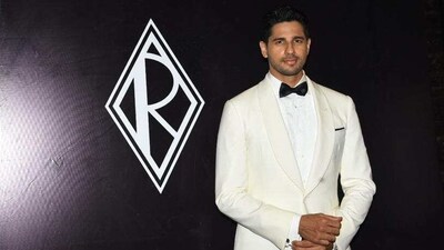 Sidharth Malhotra at a brand launch event on Thursday. (Varinder Chawla) Sidharth Malhotra at a brand launch event on Thursday. (Varinder Chawla)