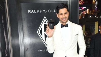 Sidharth Malhotra attended a perfume launch in Mumbai on Thursday and looked a dapper in a white blazer and black trousers. (Varinder Chawla) Sidharth Malhotra attended a perfume launch in Mumbai on Thursday and looked a dapper in a white blazer and black trousers. (Varinder Chawla)