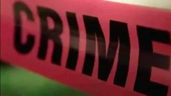 Two men allegedly held merchant’s wife at gunpoint and later injured the merchant Himanshu, when he tried to retaliate.