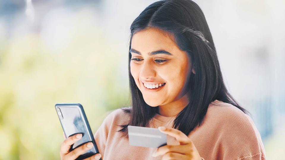 You should know and understand what’s happening to your data when a money app knows all about your salary, debt and spending habits. (Shutterstock)