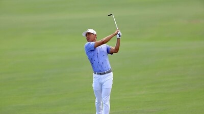 Justin Suh of the United States hits his third shot on the 18th hole during the second round of The Honda Classic at PGA National Resort And Spa. (Getty Images via AFP) Justin Suh of the United States hits his third shot on the 18th hole during the second round of The Honda Classic at PGA National Resort And Spa. (Getty Images via AFP)