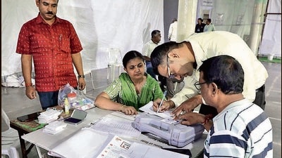 Kasba Peth assembly constituency is the only one among eight seats within Pune city having a higher female electorate compared to male. (RAHUL RAUT/ HT) Kasba Peth assembly constituency is the only one among eight seats within Pune city having a higher female electorate compared to male. (RAHUL RAUT/ HT)