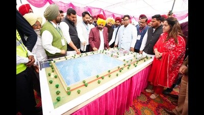 Mann was addressing a public rally after formally laying the foundation stone of first of its kind project to ensure cleaning, storage and supply of water at Balluana in Fazilka. (HT Photo) Mann was addressing a public rally after formally laying the foundation stone of first of its kind project to ensure cleaning, storage and supply of water at Balluana in Fazilka. (HT Photo)