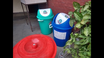 Since February 20, Chandigarh MC has been intensively challaning people not segregating waste into dry, wet, sanitary and domestic hazardous waste. (HT File Photo)