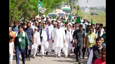 The INLD leader Abhay Singh Chautala’s yatra will cover 4,200 km in a seven-month time. This will be the longest yatra covered on foot by any Haryana leader. The INLD leader Abhay Singh Chautala’s yatra will cover 4,200 km in a seven-month time. This will be the longest yatra covered on foot by any Haryana leader.