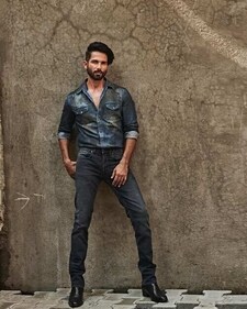 Shahid was spotted dressed in a blue denim shirt and matching fitted denim jeans in the photos. (Instagram ) Shahid was spotted dressed in a blue denim shirt and matching fitted denim jeans in the photos. (Instagram )
