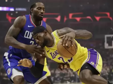 LeBron James vs Kawhi Leonard LeBron James vs Kawhi Leonard