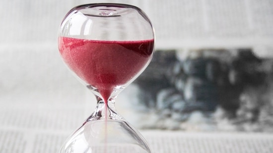 Better time management: Early risers tend to have better time management skills, as they have more time to plan and organize their day. This can lead to better decision-making and reduced stress.(Pixabay)