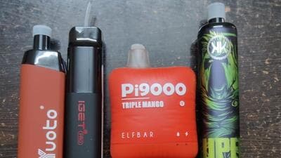 E-cigarettes, the dangerous new addiction of the youth E-cigarettes, the dangerous new addiction of the youth
