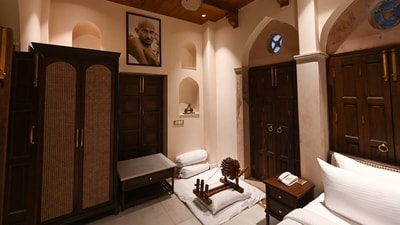 A view inside Golden Haveli at Chandni Chowk, in New Delhi. Photos of Gandhi, a charkha, and replicas of some souvenirs associated with him are installed in this room. (Sanchit Khanna/ HT Photo) A view inside Golden Haveli at Chandni Chowk, in New Delhi. Photos of Gandhi, a charkha, and replicas of some souvenirs associated with him are installed in this room. (Sanchit Khanna/ HT Photo)