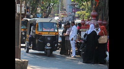 Party workers had arranged transport facilities for voters who moved to other areas. (HT PHOTO)