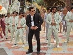 Salman Khan drops new song Billi Billi from Kisi Ka Bhai Kisi Ki Jaan. Salman Khan drops new song Billi Billi from Kisi Ka Bhai Kisi Ki Jaan.