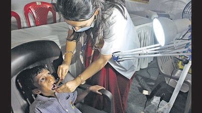 “After the National Medical Commission issued guidelines on hair transplants, the Dental Council of India, too, came out with guidelines. Not all dentists can perform hair transplant apart from oral and maxillofacial surgeons. It is a post-graduation after Bachelor’s Degree in Dentistry. Oral surgeons do big surgeries including facial bones, tumours, serious injuries. Compared to that, hair transplant is an easier process,” said Dr Kale. (HT PHOTO) “After the National Medical Commission issued guidelines on hair transplants, the Dental Council of India, too, came out with guidelines. Not all dentists can perform hair transplant apart from oral and maxillofacial surgeons. It is a post-graduation after Bachelor’s Degree in Dentistry. Oral surgeons do big surgeries including facial bones, tumours, serious injuries. Compared to that, hair transplant is an easier process,” said Dr Kale. (HT PHOTO)