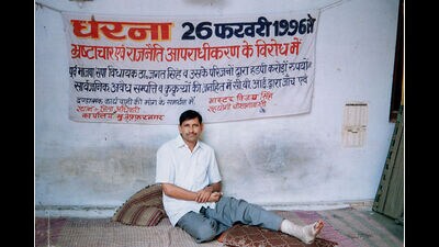 A 61-year-old teacher, Vijay Singh, has been staging sit-in protests for 27 years now. (HT Photo) A 61-year-old teacher, Vijay Singh, has been staging sit-in protests for 27 years now. (HT Photo)