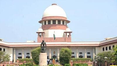 A division bench of the Supreme Court refused to entertain a plea by the state government to expedite the hearing and settle the capital issue. It said it could take up the hearing only on March 28, as there are many miscellaneous petitions pending in the matter. (HT photo) A division bench of the Supreme Court refused to entertain a plea by the state government to expedite the hearing and settle the capital issue. It said it could take up the hearing only on March 28, as there are many miscellaneous petitions pending in the matter. (HT photo)