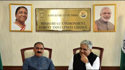 HP chief minister Sukhvinder Singh Sukhu during a meeting with Union minister for environment, forest and climate change Bhupender Yadav in New Delhi on Monday. (HT Photo)