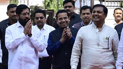 Mumbai, India - February 27, 2023: CM Eknath Shinde along with other MLAs arrives for the Maharashtra Budget Session, at Vidhan Bhavan, Nariman Point, in Mumbai, India, on Monday, February 27, 2023. (Photo by Anshuman Poyrekar/ Hindustan Times) (Anshuman Poyrekar/HT PHOTO) Mumbai, India - February 27, 2023: CM Eknath Shinde along with other MLAs arrives for the Maharashtra Budget Session, at Vidhan Bhavan, Nariman Point, in Mumbai, India, on Monday, February 27, 2023. (Photo by Anshuman Poyrekar/ Hindustan Times) (Anshuman Poyrekar/HT PHOTO)